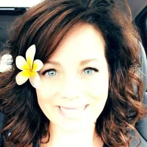 Meet your Posher, Laurie